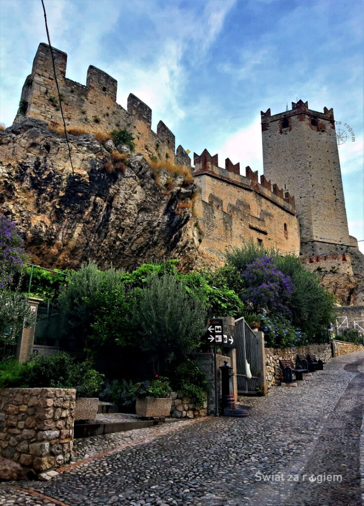 Malcesine zamek nad Jeziorem Garda