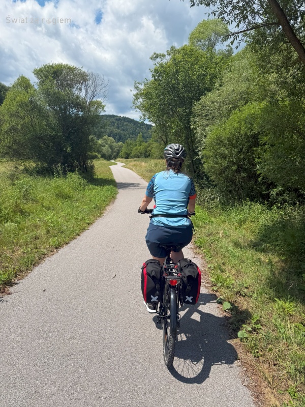 Ścieżka rowerowa Aquavelo wzdłuż Popradu